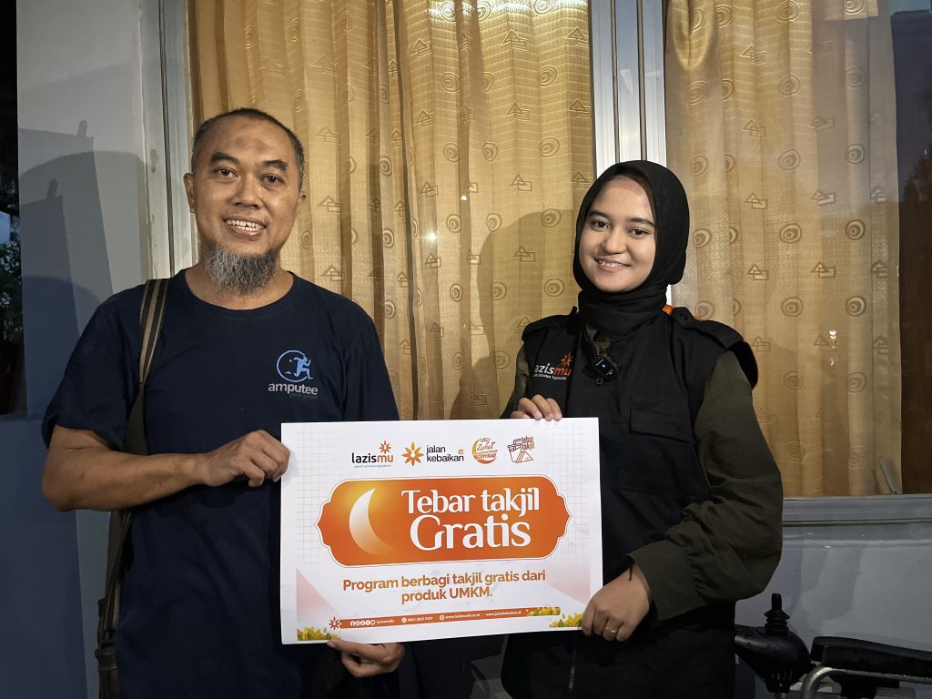 Tebar Takjil Gratis LAZISMU DIY, Wujud Kepedulian dan Pemberdayaan UMKM Disabilitas