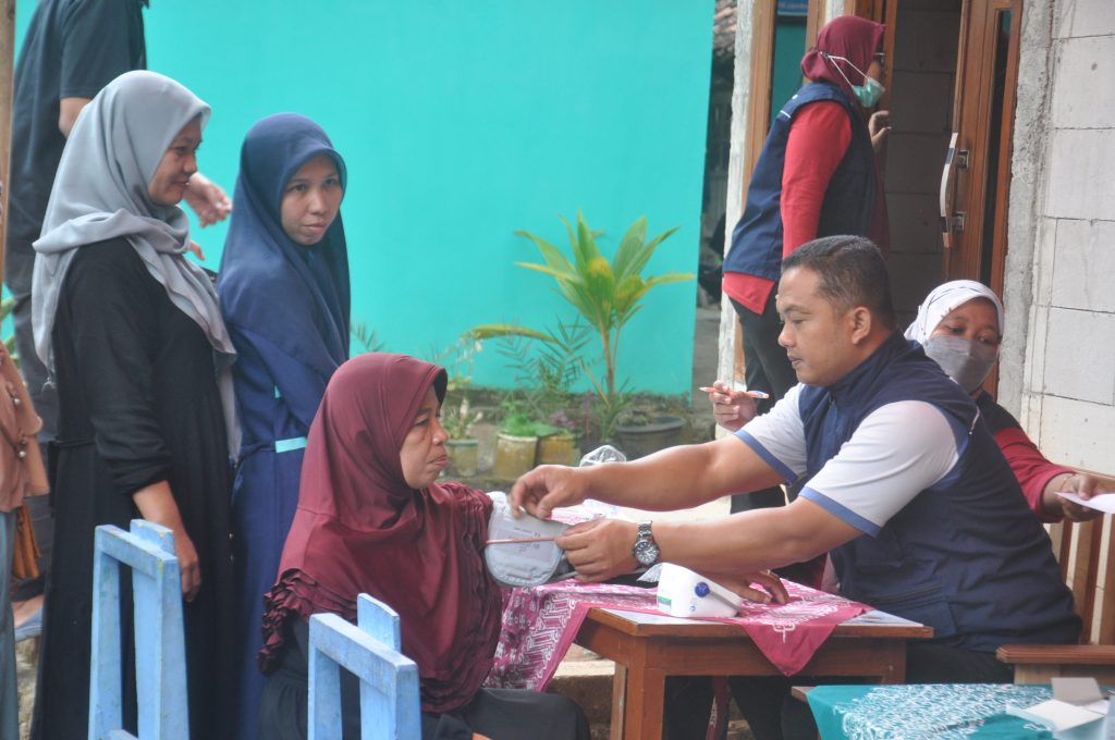 LAZISMU DIY Gelar Pemeriksaan Kesehatan dan Kajian Mualaf di Kulon Progo