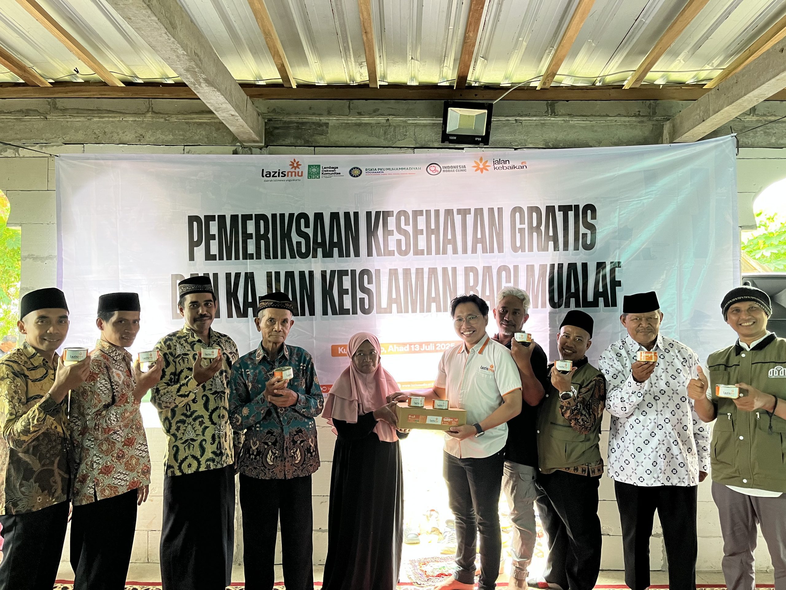 LAZISMU DIY Gelar Pemeriksaan Kesehatan dan Kajian Mualaf di Kulon Progo