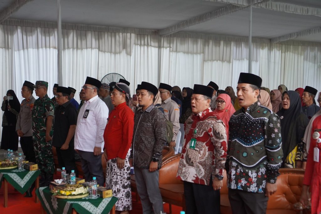BPKH RI dan Lazismu Serahkan Mobil Layanan Dakwah untuk Ponpes Muhammadiyah Daarul Khoir Gunungkidul