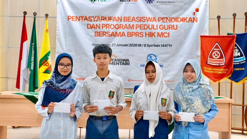 BPRS HIK MCI dan Lazismu DIY Salurkan Beasiswa Mentari dan Program Peduli Guru untuk Pendidikan Muhammadiyah Sleman