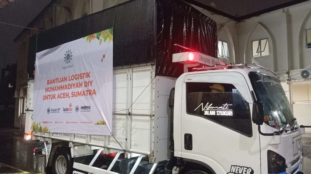 LAZISMU DIY Kirim Tiga Truk Bantuan Logistik Kemanusiaan untuk Korban Banjir Aceh