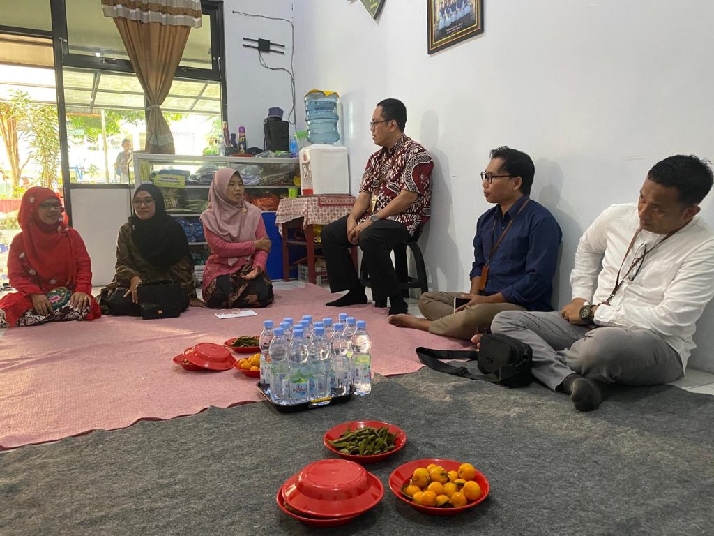 Dari Zakat untuk Pendidikan: Kolaborasi BPRS HIK MCI dan LAZISMU DIY