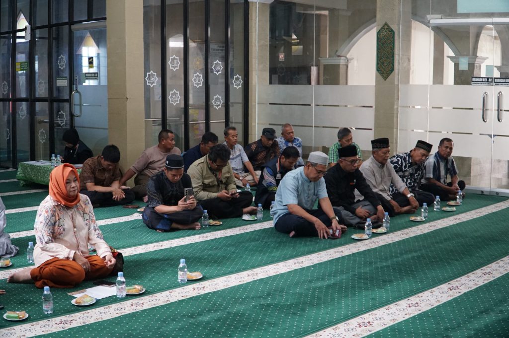 BPKH dan Lazismu Serahkan Ambulans Kemaslahatan untuk Warga Sambilegi