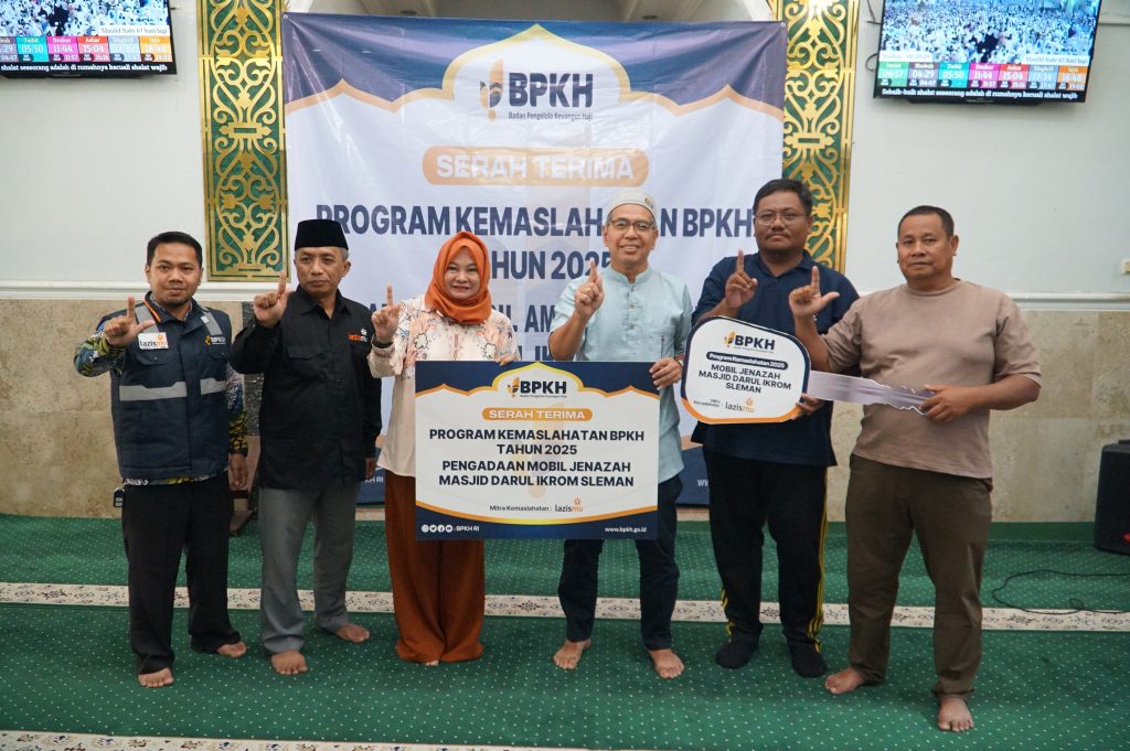 BPKH dan Lazismu Serahkan Ambulans Kemaslahatan untuk Warga Sambilegi