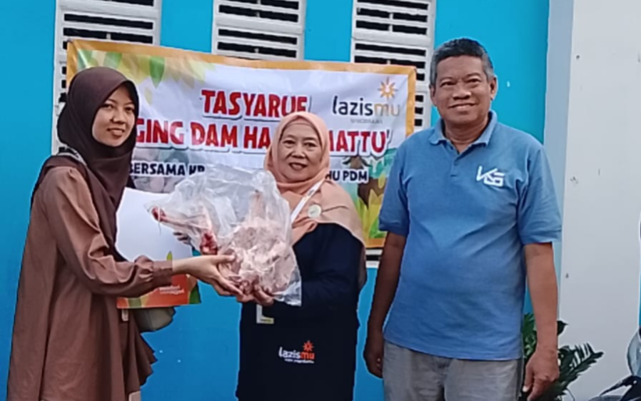 Lazismu Wirobrajan Salurkan Daging DAM Haji Tamattu’ dan Sembako kepada 179 Penerima Manfaat