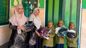Dukung Pendidikan, LAZISMU DIY Berikan Subsidi Seragam Siswa SD Muhammadiyah Gendol V 