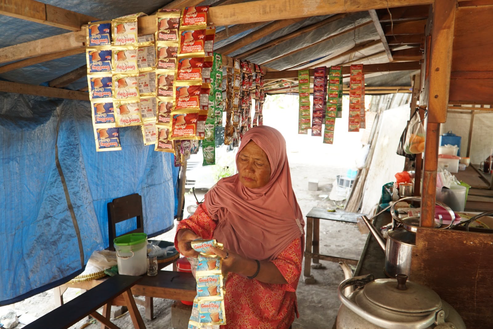Dorong UMKM, LAZISMU DIY Salurkan Bantuan Modal untuk Angkringan Mamak