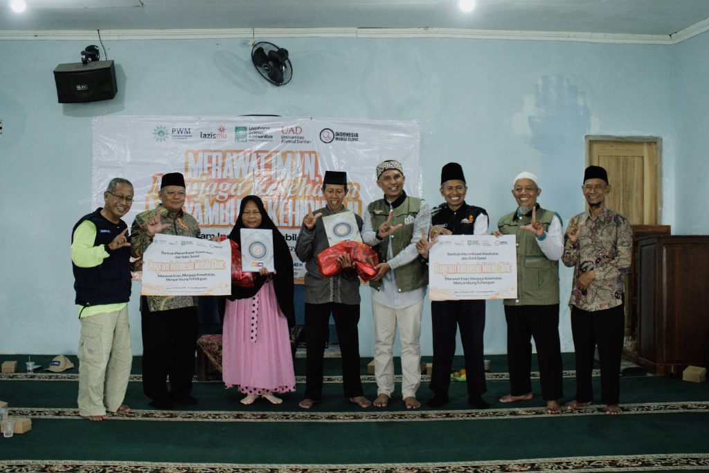 Jangkau Mualaf di Wilayah 3T, LAZISMU DIY bersama LDK PWM DIY Gelar Indonesia Mobile Clinic dan Dropping Air di Gunungkidul